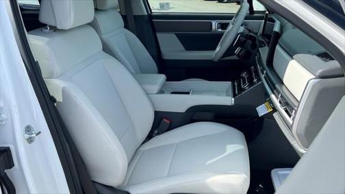 2025 Hyundai SANTA FE SE