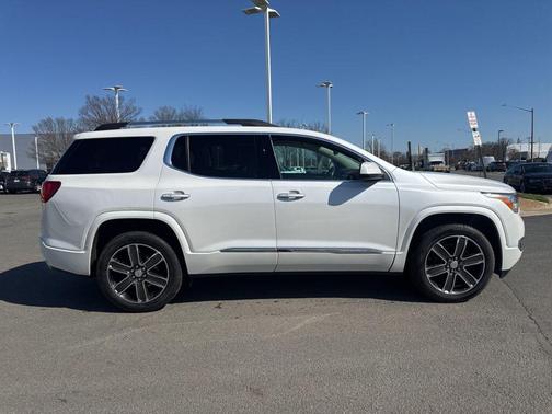 2018 GMC Acadia Denali