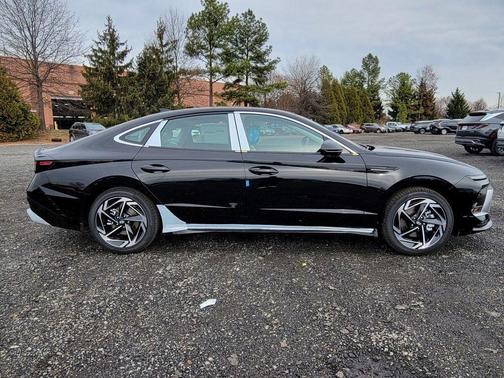 2026 Hyundai SONATA SEL