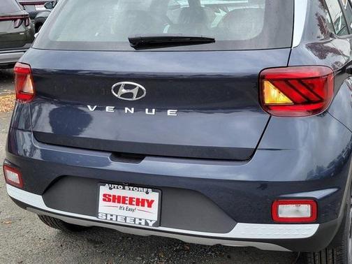 2026 Hyundai VENUE SEL w/Two-Tone Roof