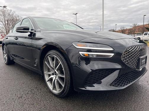 2025 Genesis G70 2.5T RWD