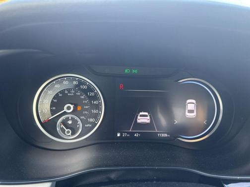 2025 Genesis G70 2.5T RWD