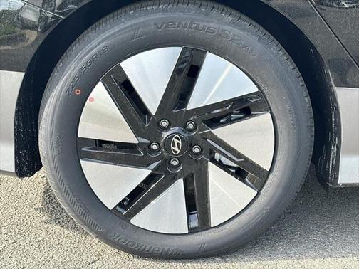 2025 Hyundai IONIQ 6 SE
