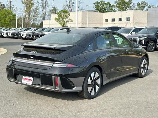 2025 Hyundai IONIQ 6 SE