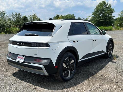 2025 Hyundai IONIQ 5 SEL