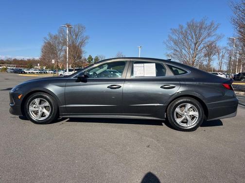 2023 Hyundai SONATA SE