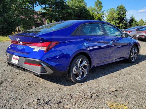 2025 Hyundai ELANTRA Sport