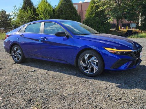 2025 Hyundai ELANTRA Sport