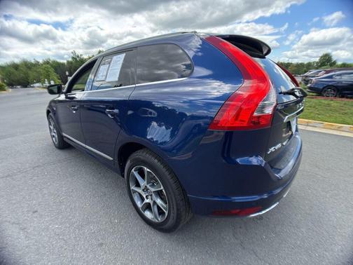 Blue 2015 Volvo XC60 T6 Platinum
