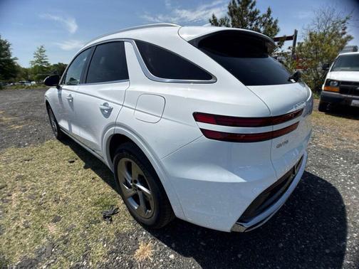 Alta White 2026 Genesis GV70 2.5T