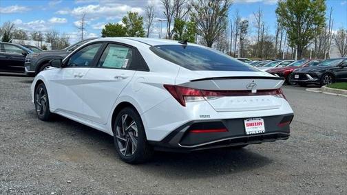 2025 Hyundai ELANTRA Sport