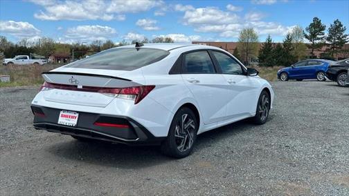 2025 Hyundai ELANTRA Sport