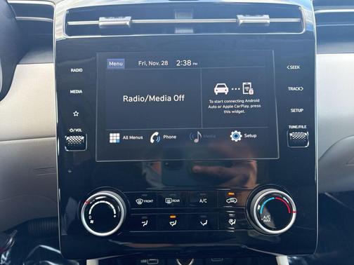 2023 Hyundai TUCSON SE