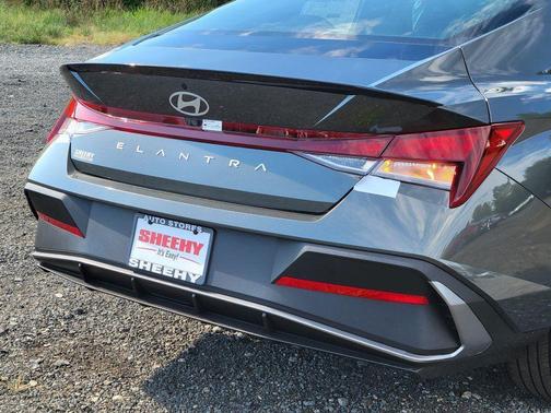 2025 Hyundai ELANTRA Sport