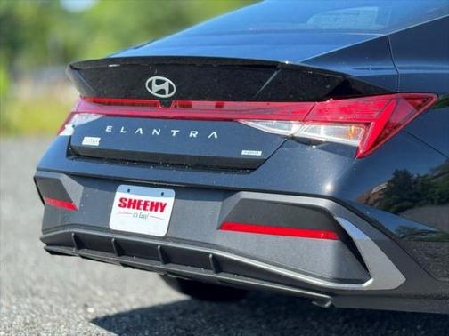 2025 Hyundai ELANTRA Sport