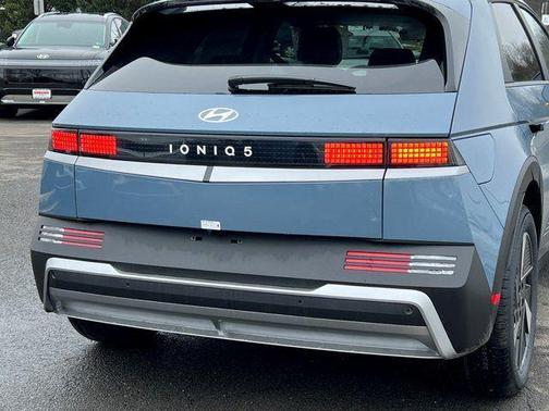 2026 Hyundai IONIQ 5 SE