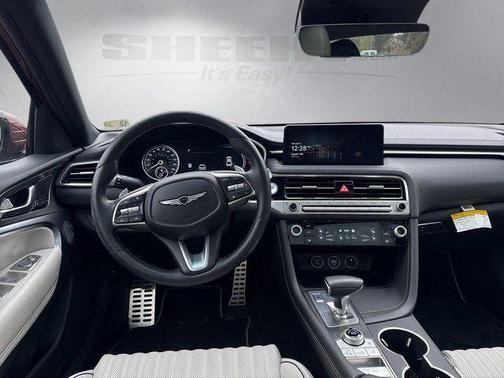 2025 Genesis G70 2.5T AWD