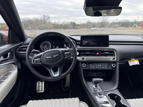 2025 Genesis G70 2.5T AWD