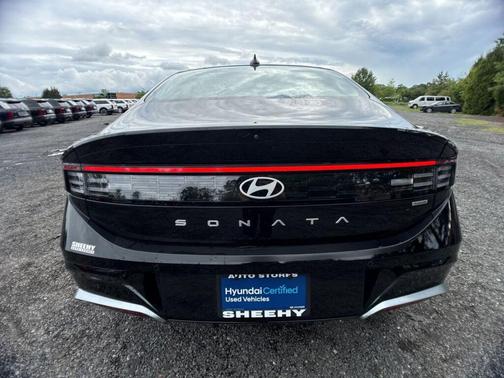 Fluid Metal 2025 Hyundai ELANTRA HEV SEL Sport