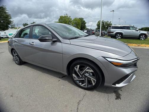 Fluid Metal 2025 Hyundai ELANTRA HEV SEL Sport
