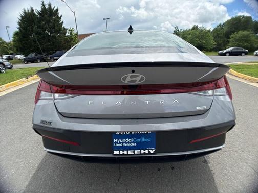 Fluid Metal 2025 Hyundai ELANTRA HEV SEL Sport