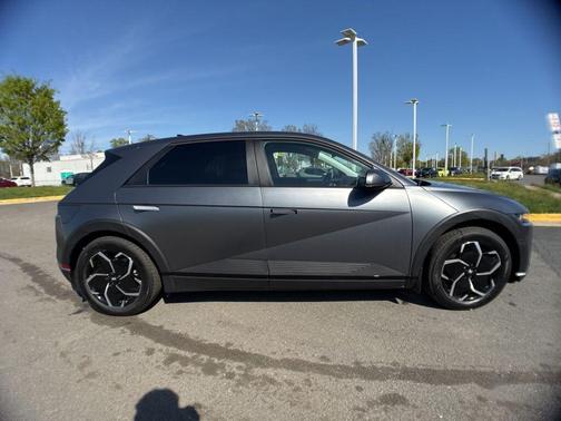 Shooting Star (Matte Gray) 2024 Hyundai IONIQ 5 SEL