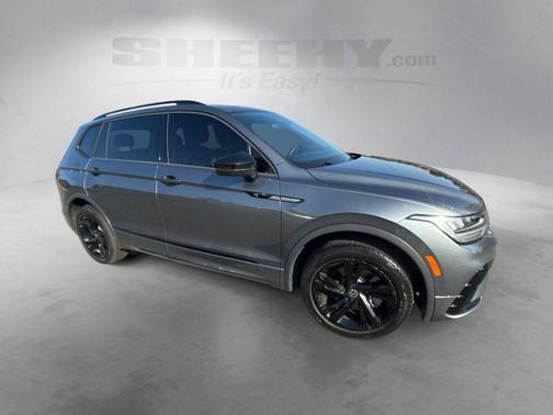 Platinum Gray Metallic 2023 Volkswagen Tiguan 2.0T SE R-Line Black 4MOTION