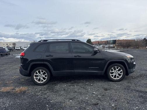 2015 Jeep Cherokee Sport
