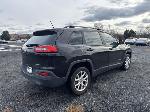 2015 Jeep Cherokee Sport