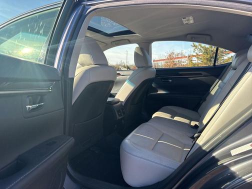 2015 Lexus ES 350 Base