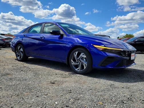 2025 Hyundai ELANTRA Sport