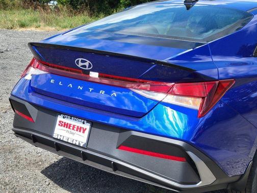 2025 Hyundai ELANTRA Sport