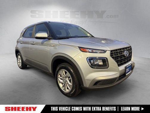 2022 Hyundai VENUE SE