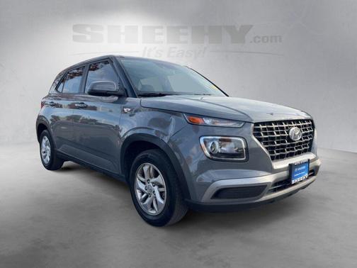 2022 Hyundai VENUE SE