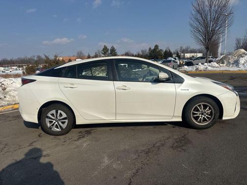 2016 Toyota Prius Four