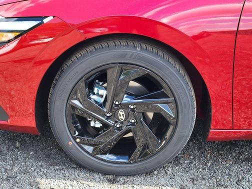 2026 Hyundai ELANTRA Sport