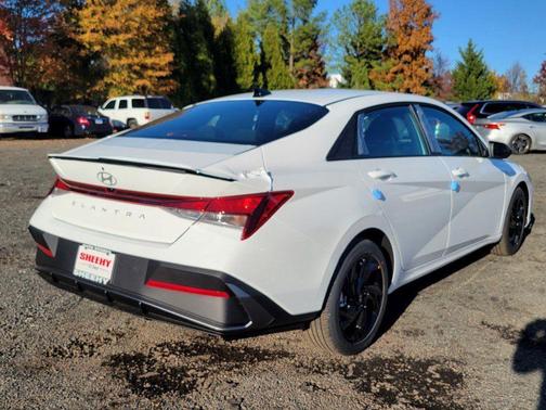 2026 Hyundai ELANTRA Sport