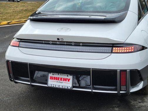 2025 Hyundai IONIQ 6 SE