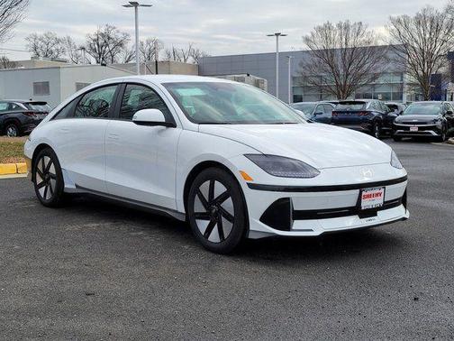 2025 Hyundai IONIQ 6 SE