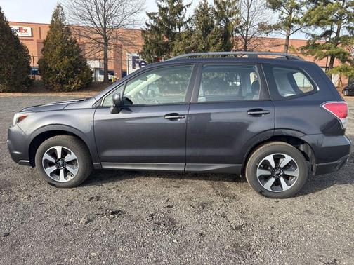 2017 Subaru Forester 2.5i