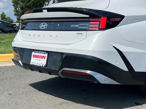 2025 Hyundai SONATA Hybrid Limited