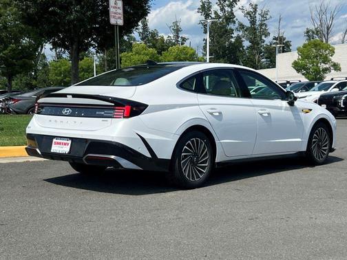 2025 Hyundai SONATA Hybrid Limited