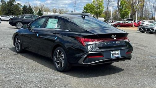 2025 Hyundai ELANTRA SEL