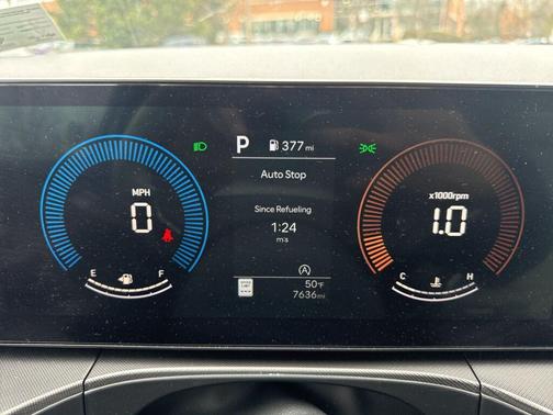 2025 Hyundai SANTA FE SE