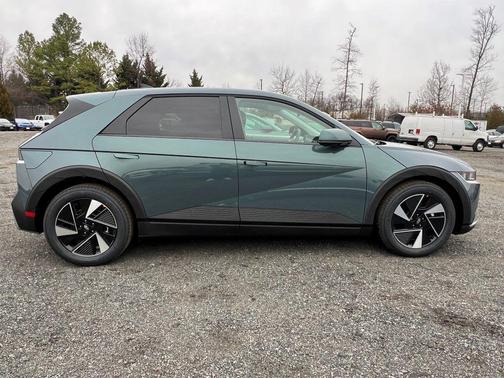 2026 Hyundai IONIQ 5 SE