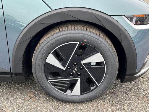 2026 Hyundai IONIQ 5 SE