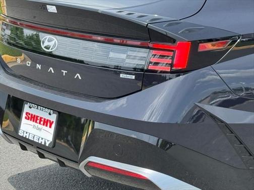 2025 Hyundai SONATA Hybrid SE