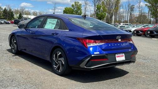 2025 Hyundai ELANTRA SEL
