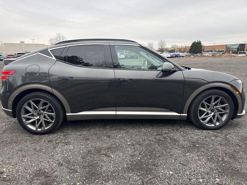 2024 Genesis GV60 Advanced AWD