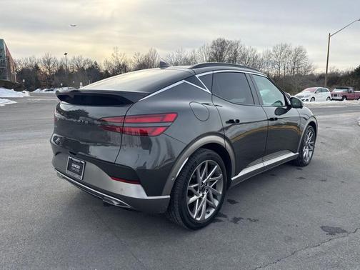 2024 Genesis GV60 Advanced AWD